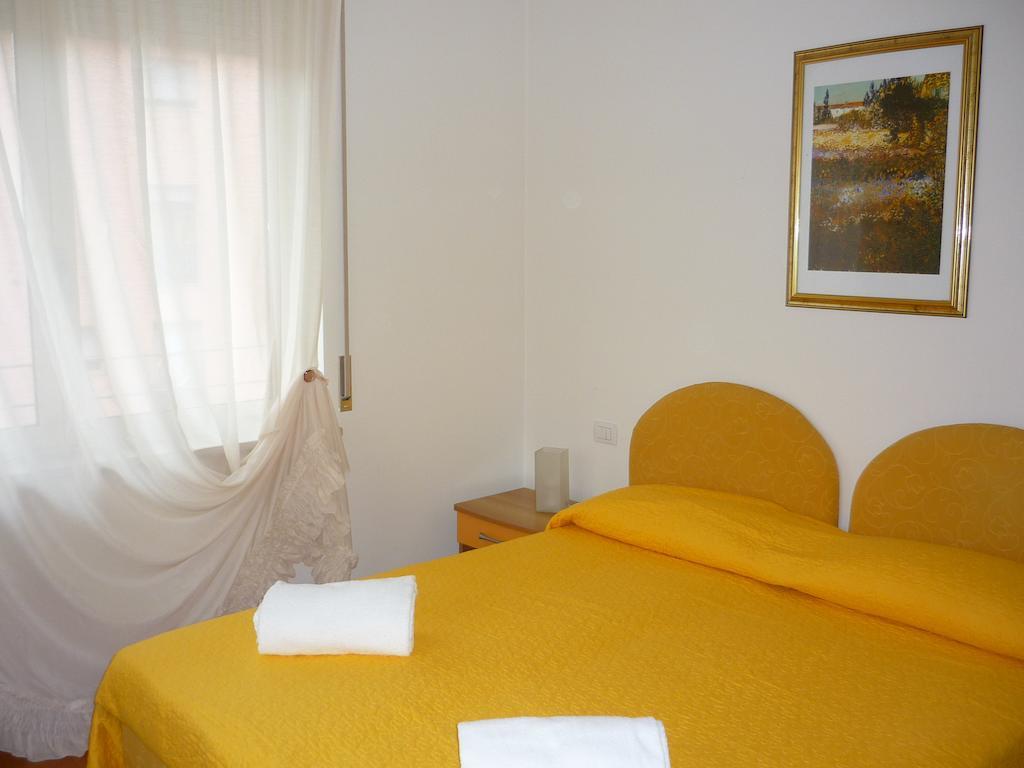 Casa Vacanze Le Terrazze Werona Pokój zdjęcie