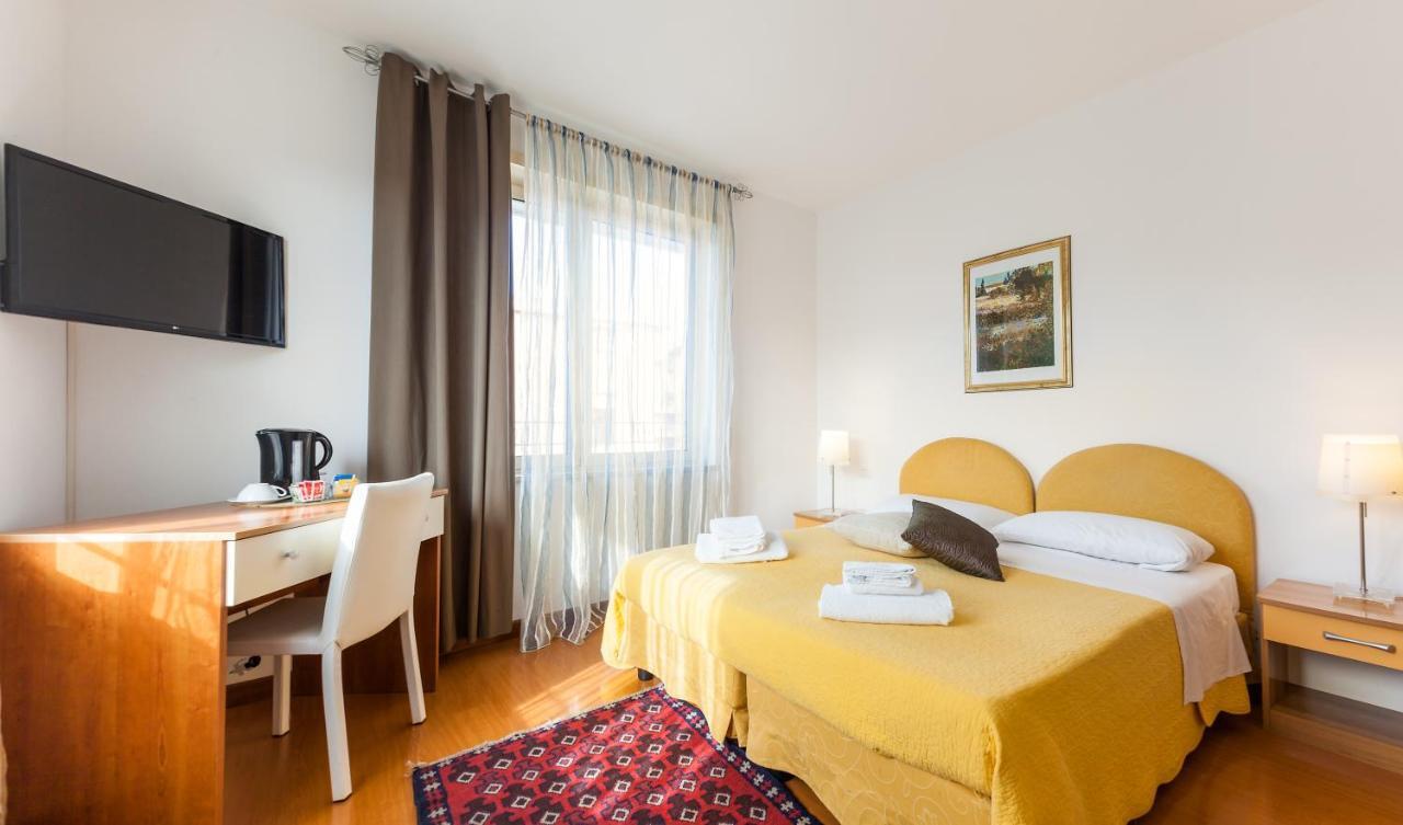 Casa Vacanze Le Terrazze Werona Zewnętrze zdjęcie
